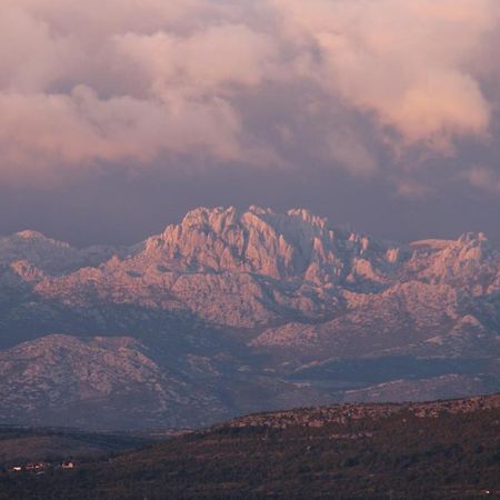 Apartment Paklina Starigrad Paklenica Εξωτερικό φωτογραφία