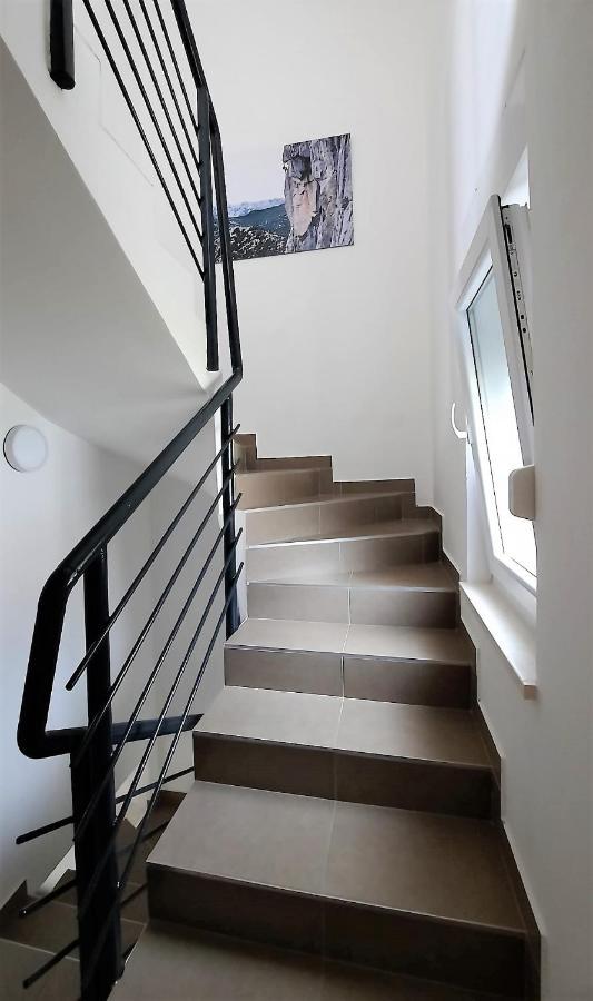 Apartment Paklina Starigrad Paklenica Εξωτερικό φωτογραφία